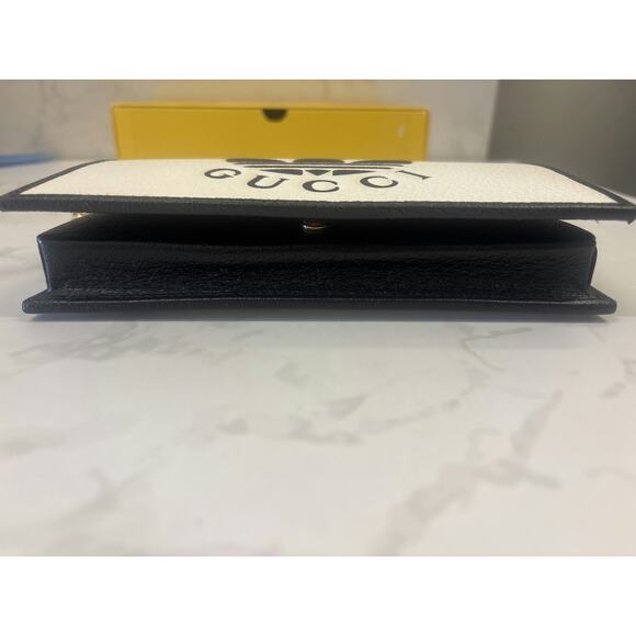 Gucci Logo Chain Wallet - Brand New - Picture 3 of 5